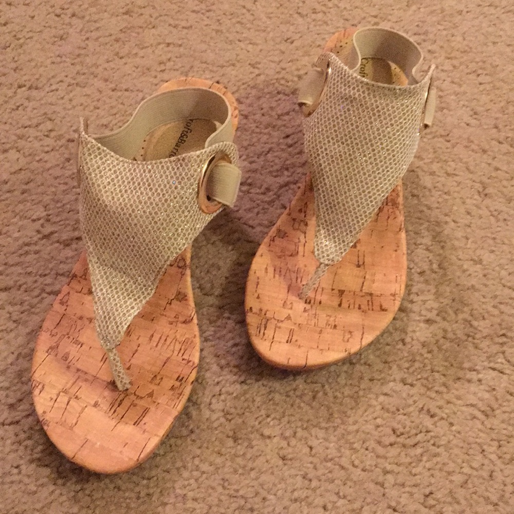 Slip-on Shiny Wedges